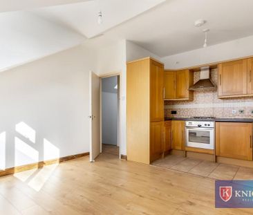 3 bedroom flat to rent - Photo 5