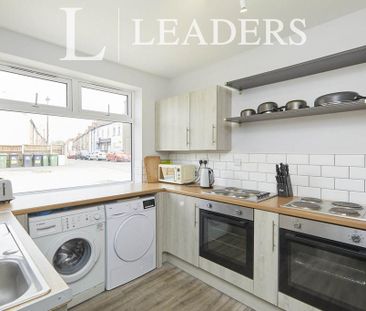 1 bedroom in a house share to rent - Photo 6