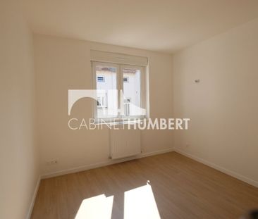 Location Appartement 3 pièces 83m² ST ETIENNE 42000 - Photo 2