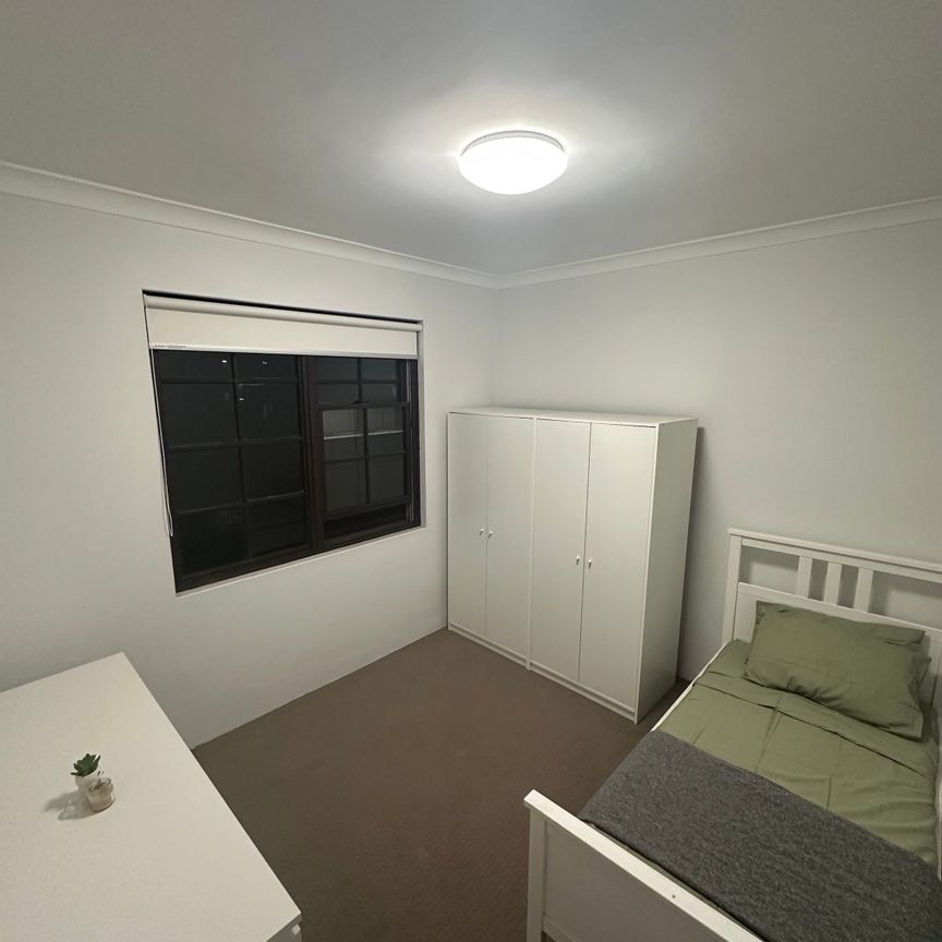 Kogarah - Photo 1