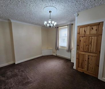 2 bedroom cottage to rent - Photo 2