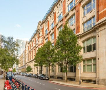 Leman Street - Photo 5