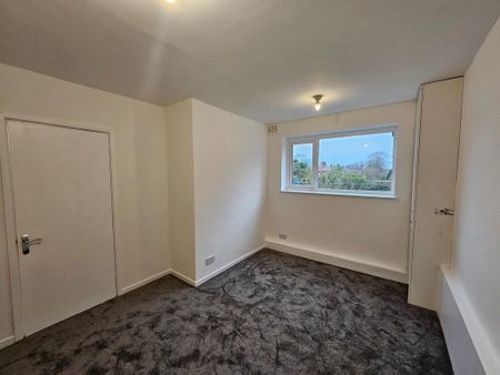 3 bedroom apartment to rent - Photo 3