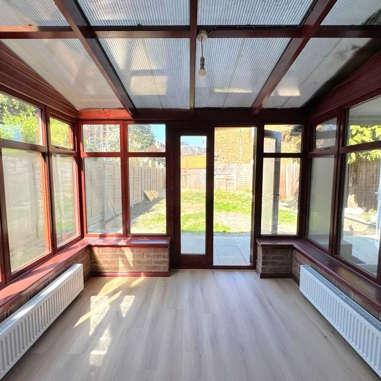 3 bedroom semi-detached house to rent - Photo 1