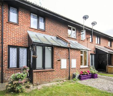 Kelly Close, Shepperton, Surrey, TW17 8RL - Photo 1