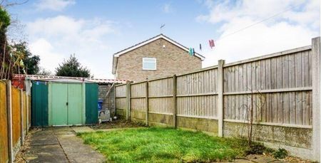 2 bedroom semi-detached house to rent - Photo 5