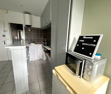 Location Appartement 1 pièce 27m² - Photo 6
