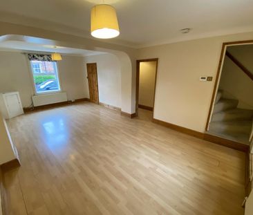 2 bedroom terraced house to rent - Photo 3