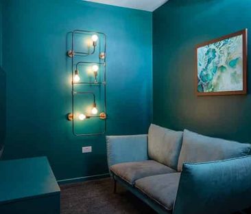 Small High Double Ensuite - Photo 5