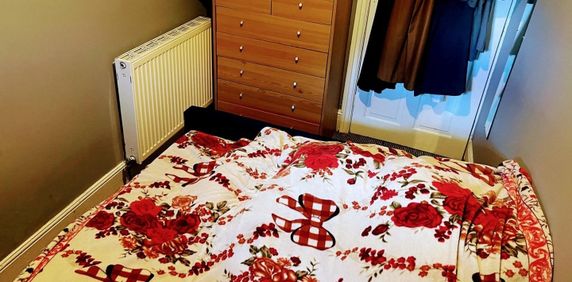 Room in a Shared House, Bordesley Green, B9 - Photo 2