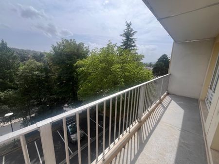 Location Appartement 3 pièces 64m² NEUVILLE SUR SAONE 69250 - Photo 5