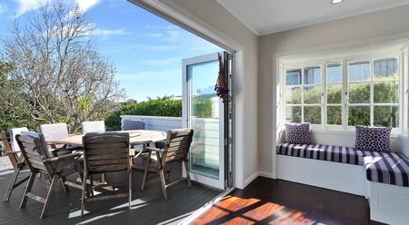 Elegant Remuera Character Home - Photo 3