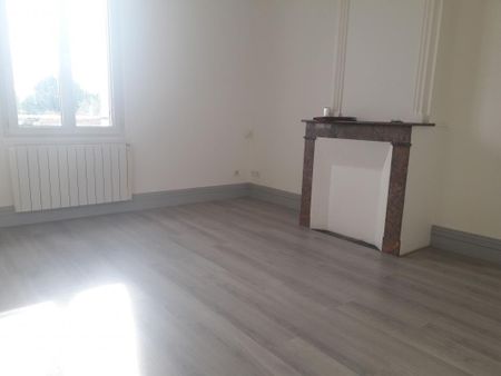 Location Appartement 3 pièces 60m² LA TREMBLADE 17390 - Photo 3