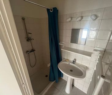 Location Appartement 1 pièce 35m² LA ROCHELLE 17000 - Photo 3
