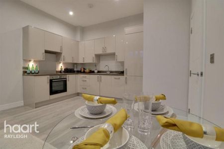 2 bedroom flat to rent - Photo 2