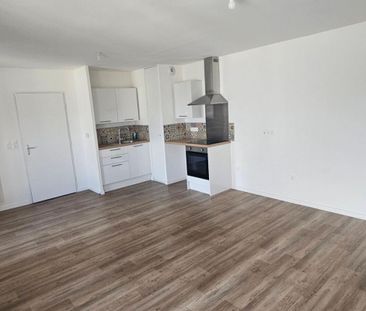 Location Appartement 2 pièces 52m² TOURCOING 59200 - Photo 6