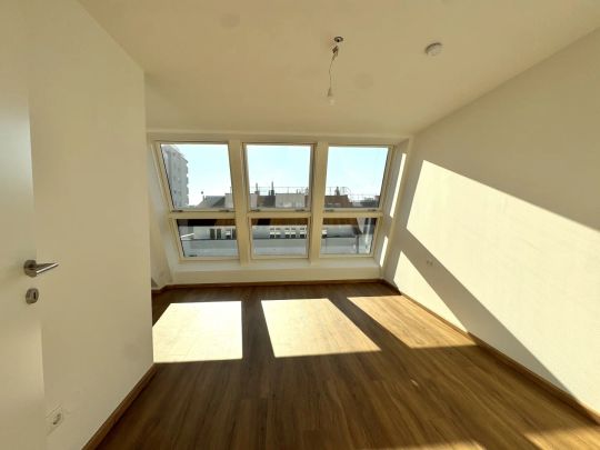 2 Zimmer Dachgeschoss Wohnung mit Home-Office Bereich und Terrasse sowie Klimaanlage - Erstbezug - Unbefristet - Photo 1