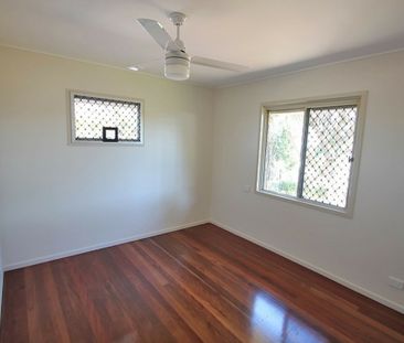 LAWNTON COTTAGE - WALK TO TRAIN - Photo 6