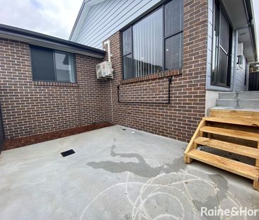 Low-Maintenance 1-Bedroom Home with Private Yard & Air Conditioning - Photo 5