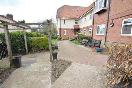 Chapel Street, Halstead, CO9 - Photo 5