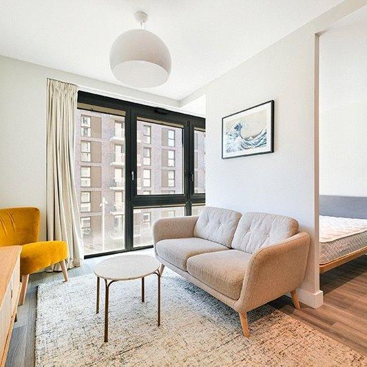 Studio to rent - Photo 1