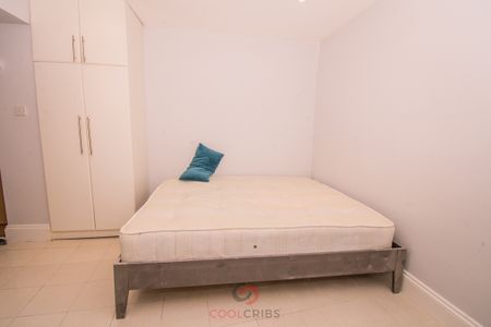 Blythe Road, Shepherds Bush, W14 - Photo 3