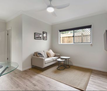 NEAR NEW FULLY FURNISHED, STUDIO APARTMENT – BILLS INCLUDED! - Photo 1