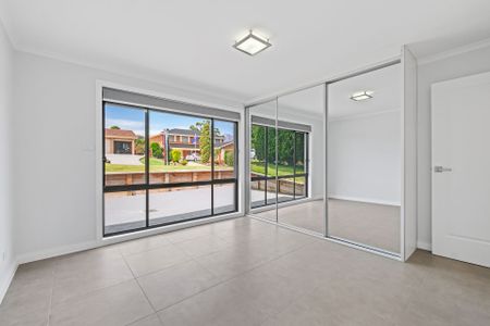 Modern Four Bedroom Family Home - Photo 2