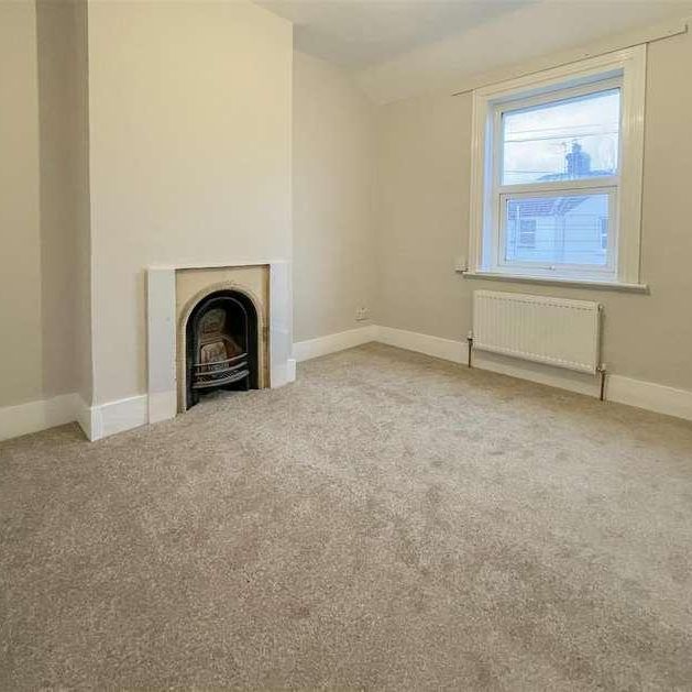 Fairlight Road, Eastbourne, BN22 - Photo 1