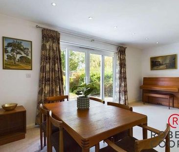 Eastfields, Eastcote, Middlesex, HA5 - Photo 1