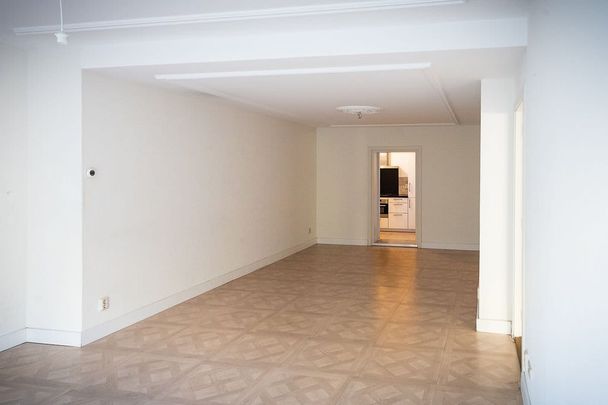 Appartement te huur: Stadhouderslaan 1-Q 2517 HV Den Haag - Photo 1