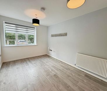 3 bedroom flat to rent - Photo 1