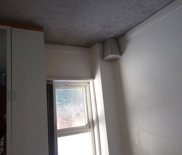 2 Bed Terraced House, Edgware Grove, LS8 - Photo 3