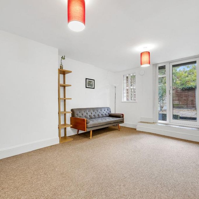 1 bedroom flat to rent - Photo 1