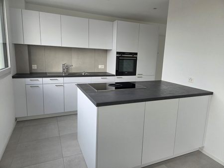 Geräumige Wohnung mit Sitzplatz - Foto 2