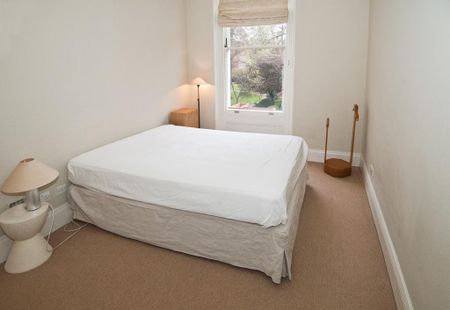 3 bedroom apartment to rent - Photo 4