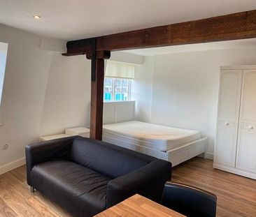 Studio to rent - Photo 2