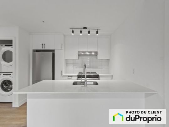 609-4988, Place De La Savane, Mont-Royal à louer - Photo 1