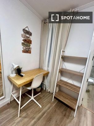 bilbao, Basque Country 48005 - Photo 1