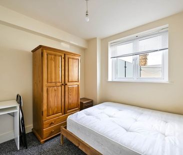 Room in a Shared Flat, Robinson Road, SW17 - Photo 4