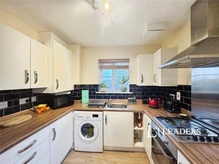 2 bedroom flat to rent - Photo 4