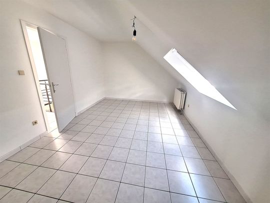 TE HUUR: duplex-appartement met 2 slaapkamers in Bilzen! - Foto 1