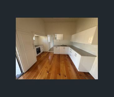 10 Harbour Esplanade, Burnett Heads, Qld 4670 - Photo 1