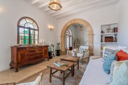 10 Carrer dEnric Juncosa I Iglesias, Palma de Mallorca, Balearic Islands 07015 - Photo 2