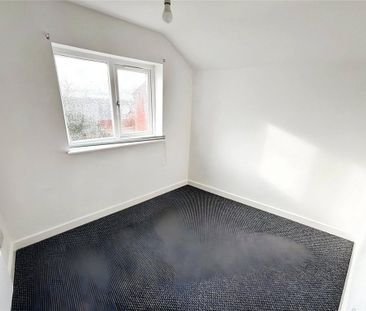 2 bedroom end of terrace house to rent - Photo 5
