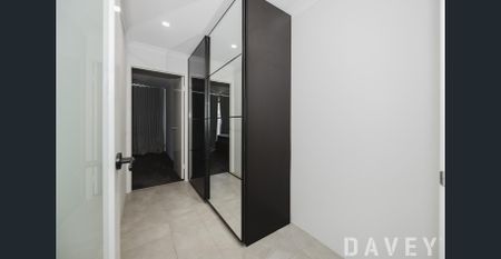 PART-FURNISHED - Modern Family Home in Prime Hillarys Location - Photo 4