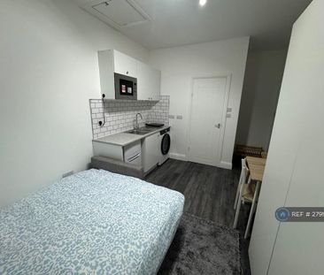 Studio to rent - Photo 4