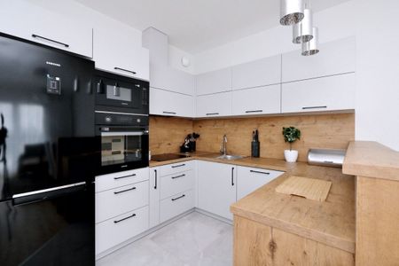 Nowe,umeblowane 2 pokoje 53m2 z balkonem i garażem 53.3 m² - Photo 3