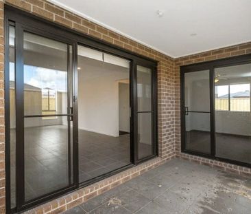 Spacious 4-Bedroom Home in Wollert - Photo 3