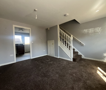 2 bedroom terraced house to rent - Photo 2